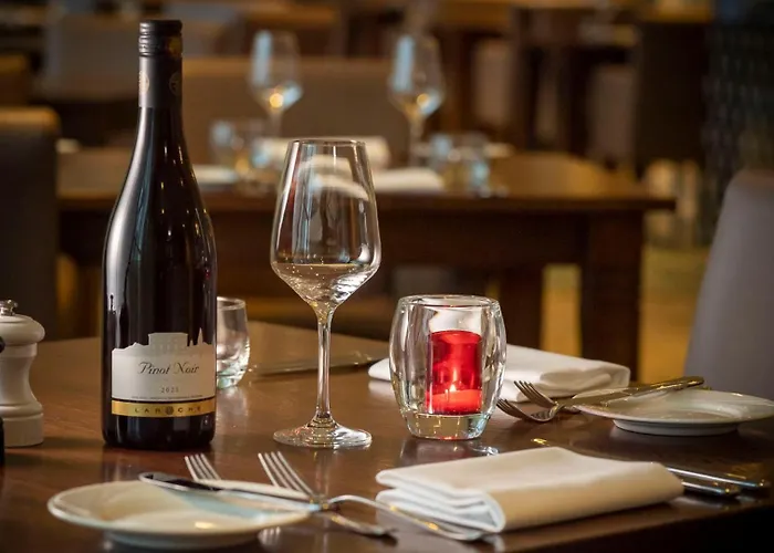 瓦尔肯堡公园酒店